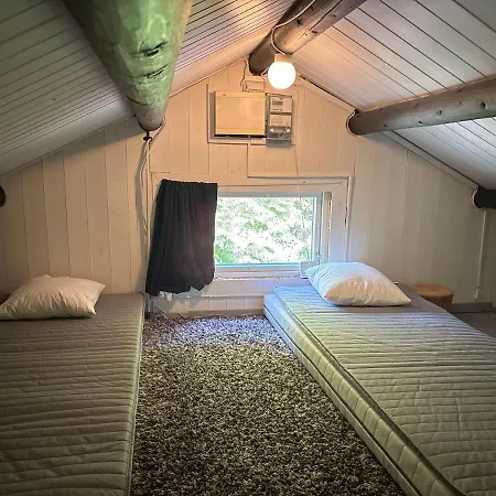 Authentic Norwegian Domek alpejski